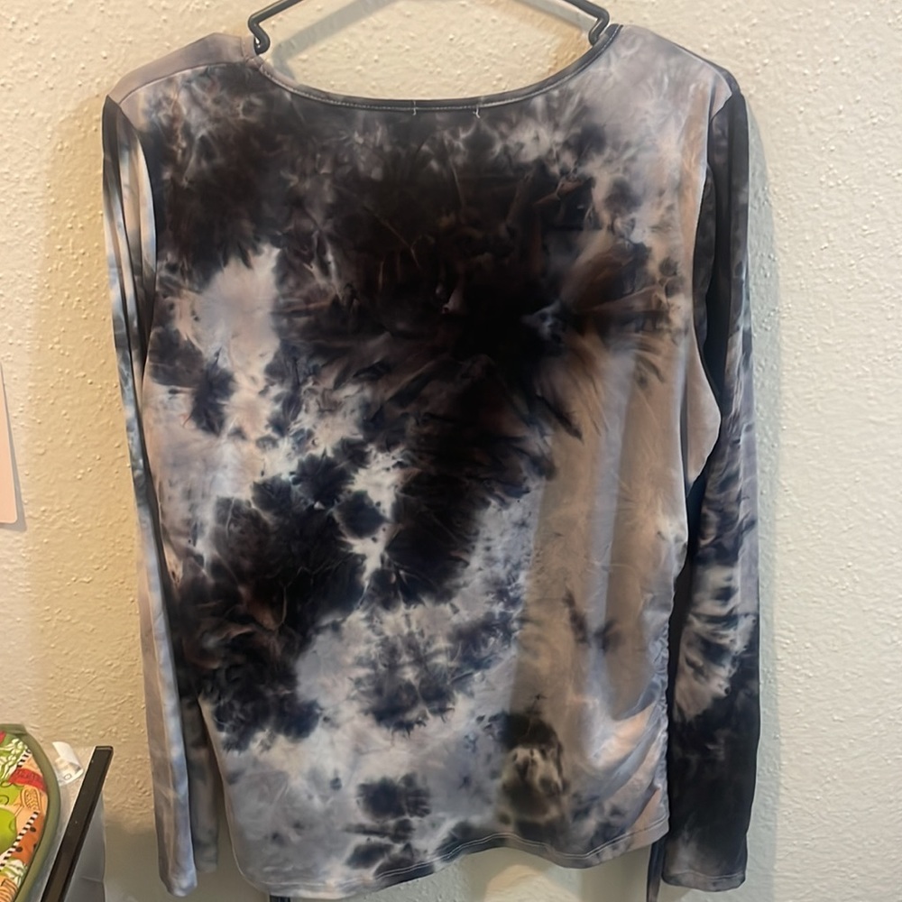 Shirt - Picture 2 of 2